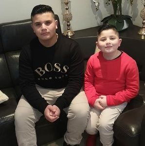 Meet your Posher, Emano